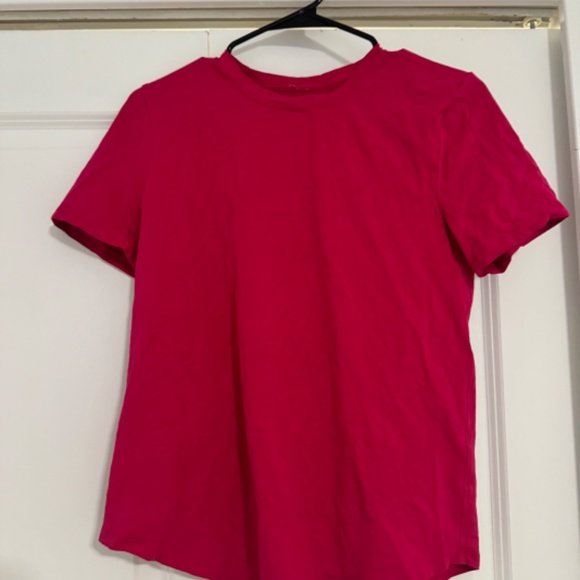 Lululemon Love Curved-Hem Crewneck T-Shirt - Picture 2 of 4